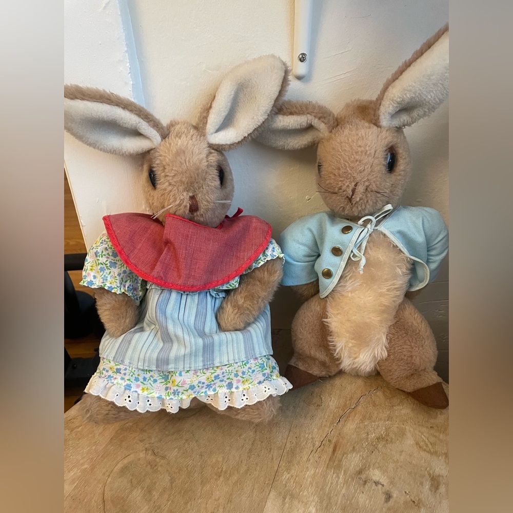 Vtg Peter Rabbit and Mrs. Rabbit Beatrix Potter Plush Doll Bunny Eden Toys